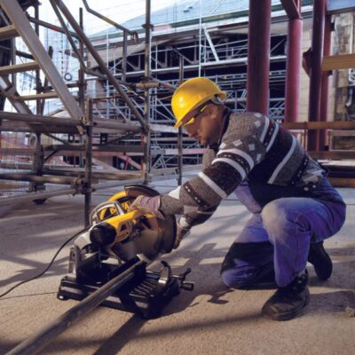 Debitator stationar cu disc placat cu carbura de wolfram DeWalt, DW872, 355 mm, 2200W - Polizoare unghiulare si de banc