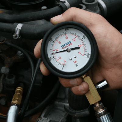 Compresmetru universal motoare DIESEL - In lucru
