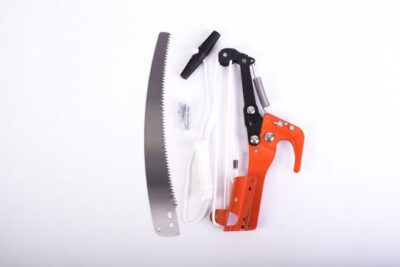 Foarfeca Micul Fermier pentru taiat crengi la inaltime, Model 2 - In lucru