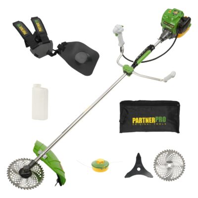 Motocoasa pe benzina PartnerPro PP5600 , 4 T, 5.6CP, 52CC - In lucru