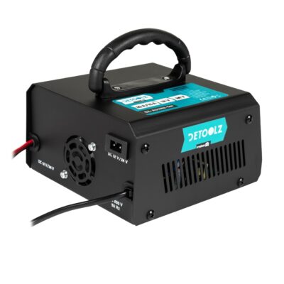 Redresor auto Detoolz, 360W 12V-24V, 15A-20A 10-400Ah CM - In lucru