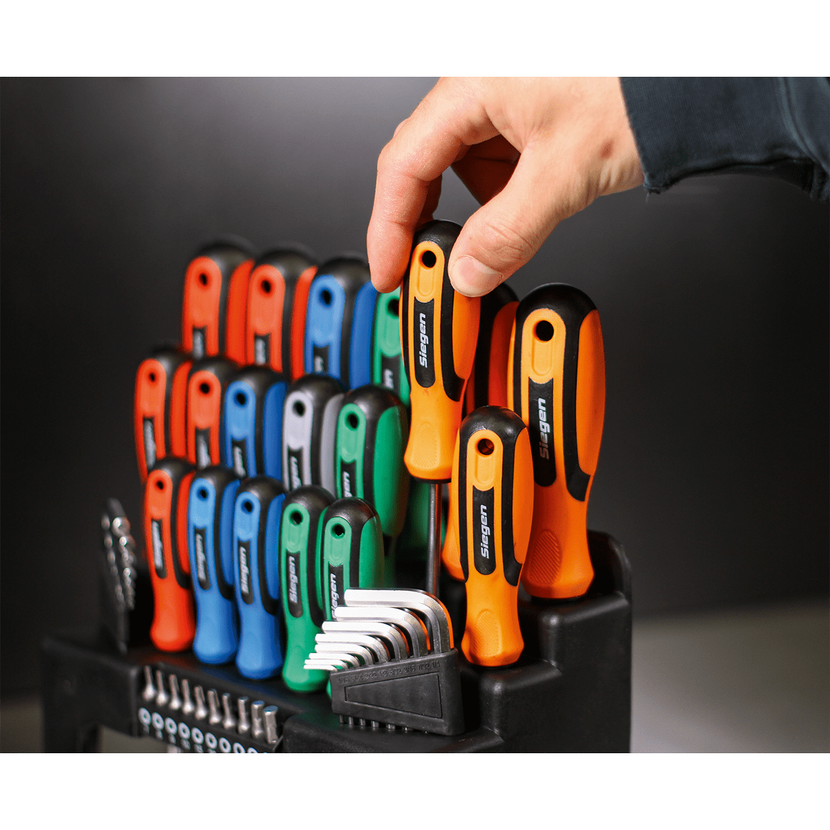 Set surubelnite SIEGEN, imbusuri si biti, 44 piese – SimpleTools Set surubelnite SIEGEN, imbusuri si biti, 44 piese - SimpleTools